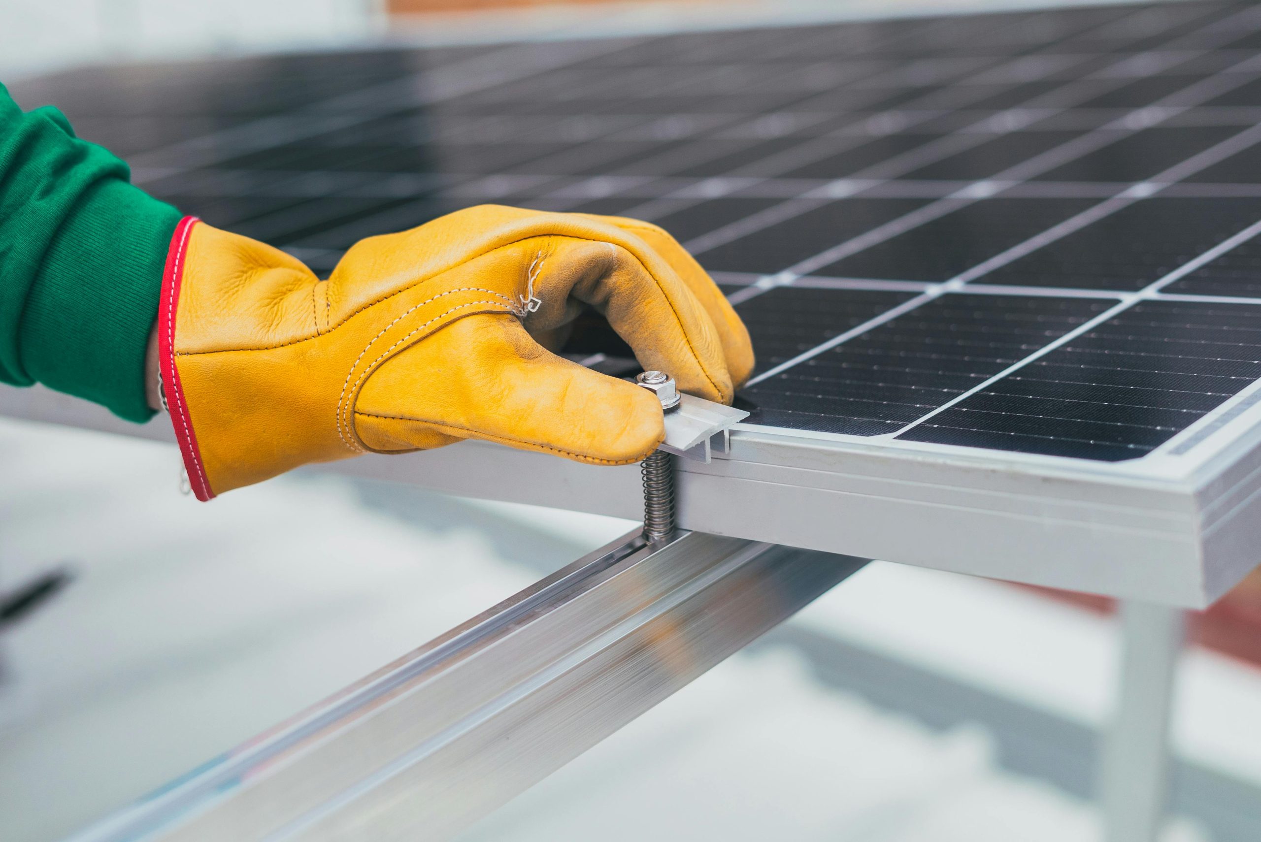 pexels-cristian-rojas-8853500 (1) Solar panel maintenance Farnborough Men working on and maintaining solar panels
