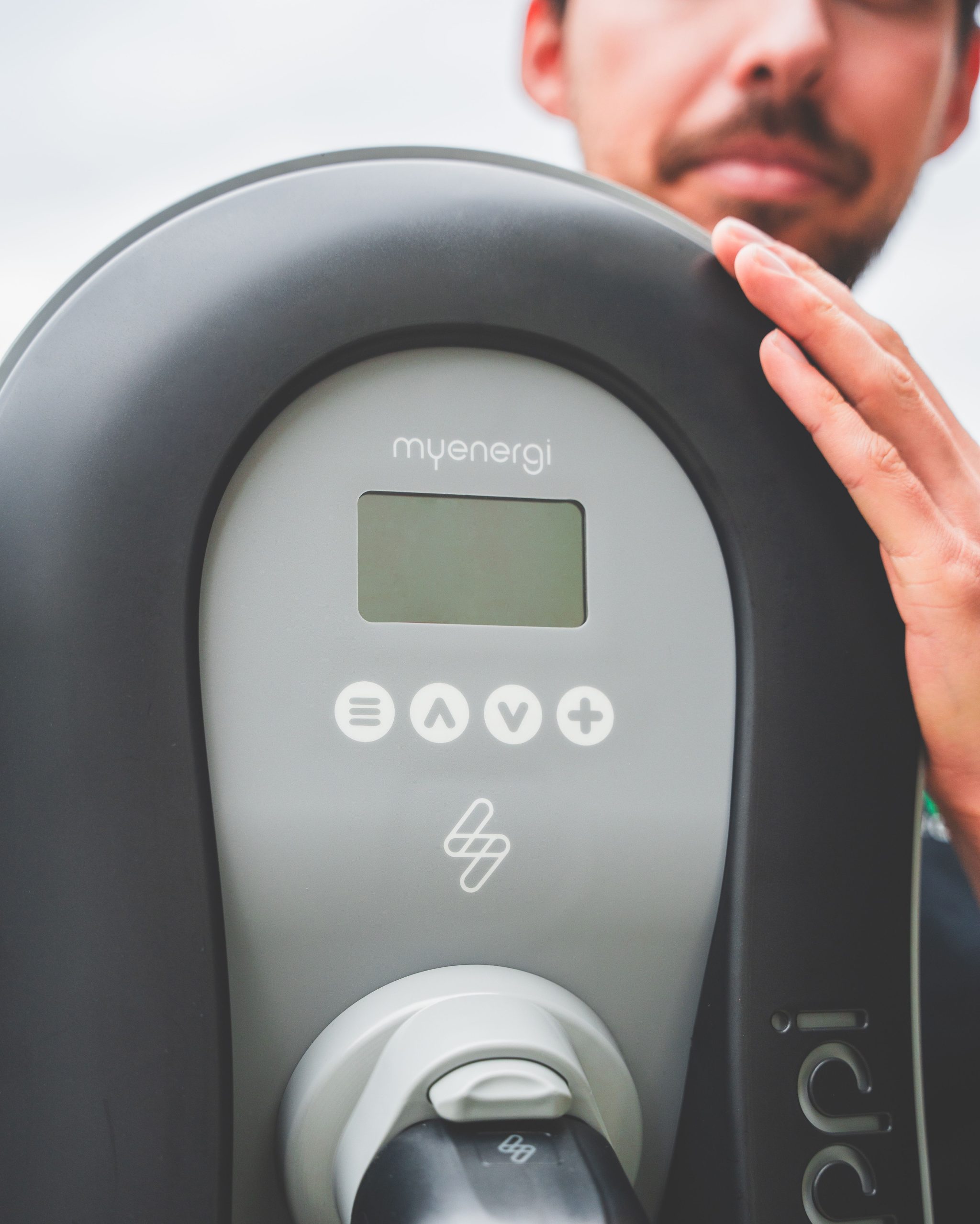 pexels-elite-power-group-661996115-38171185 Surrey Solar Solutions EV Charger installation in Hampshire