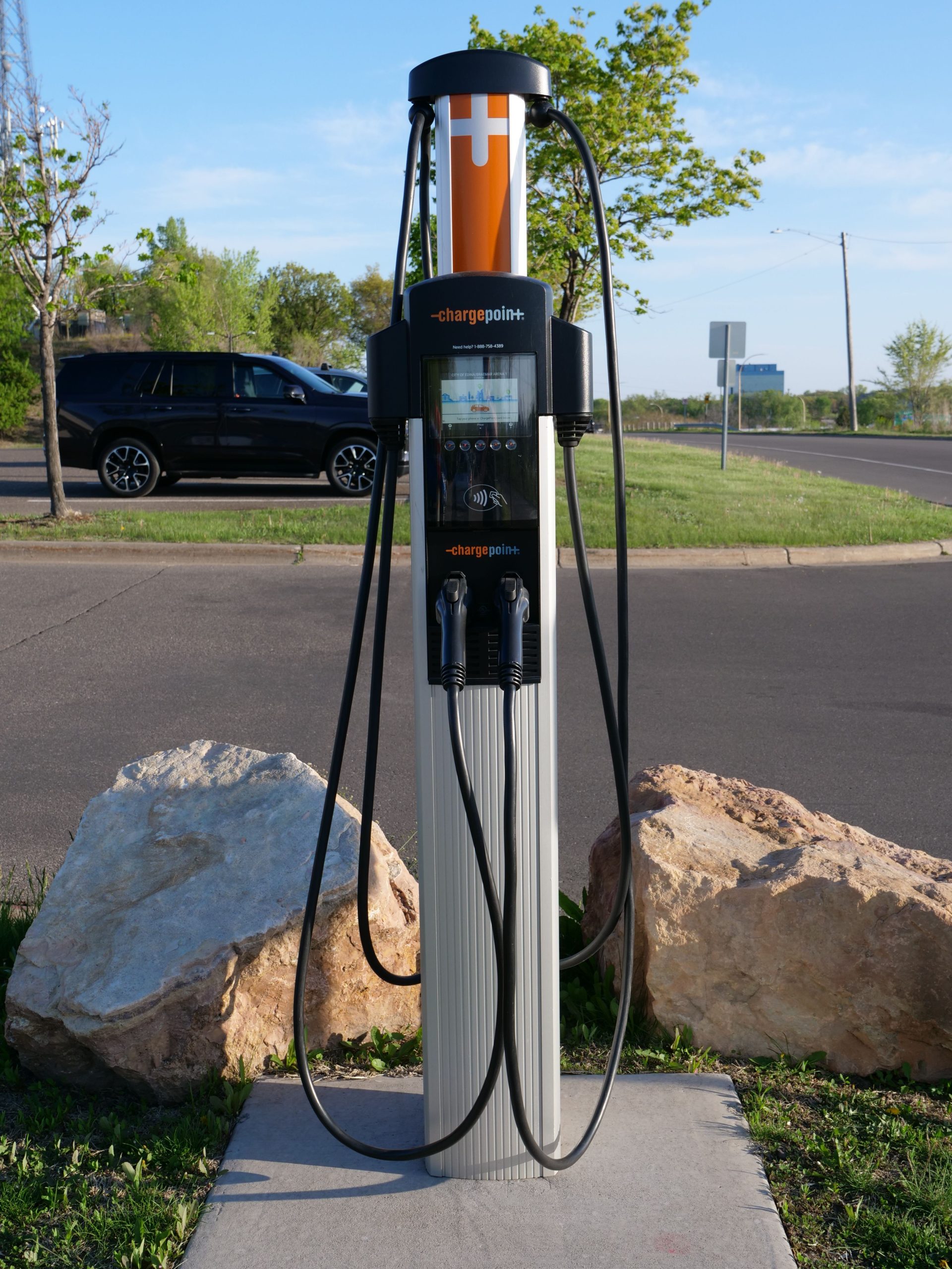 pexels-giantasparagus-37576184 Surrey Solar Solutions EV Charger installation in all Hampshire areas
